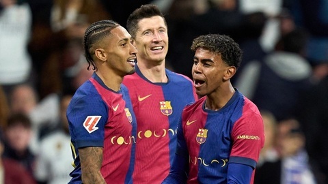 Barca gãy 'mũi đinh ba' đúng lúc cần 'bung lụa'